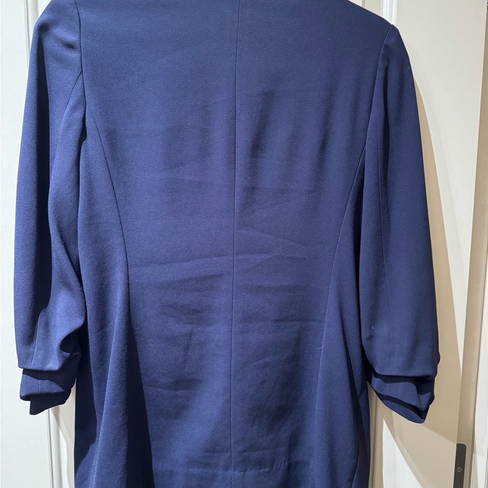 Aritzia Babaton Power blazer in navy